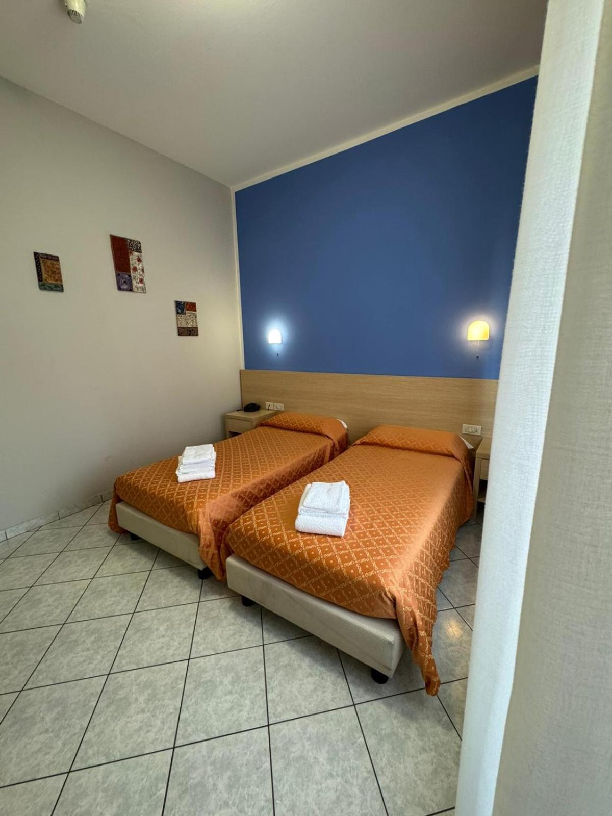 Albergo La Posta Arezzo Badia Al Pino Exterior foto