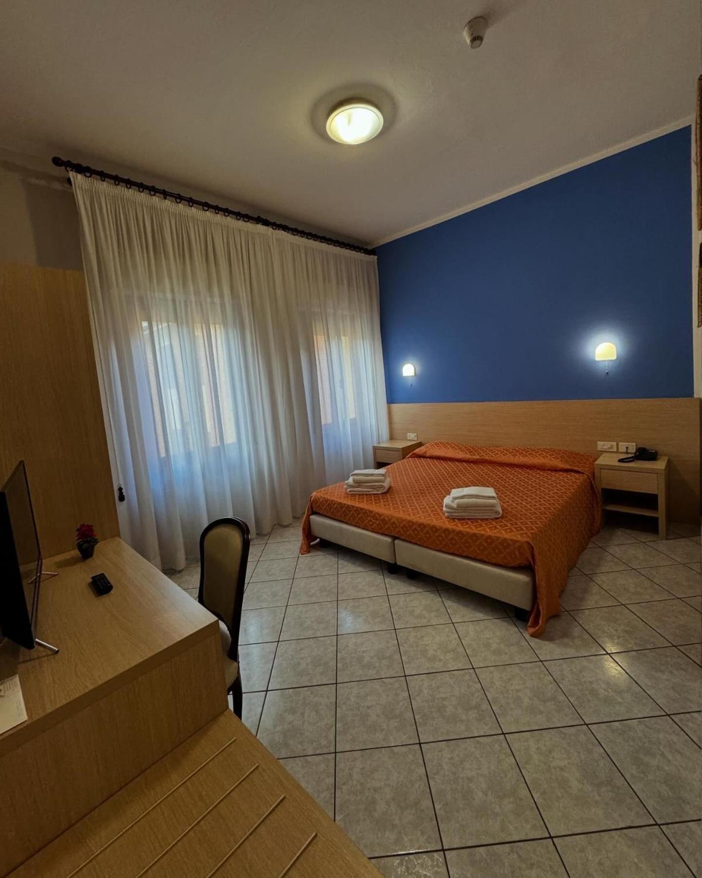 Albergo La Posta Arezzo Badia Al Pino Exterior foto