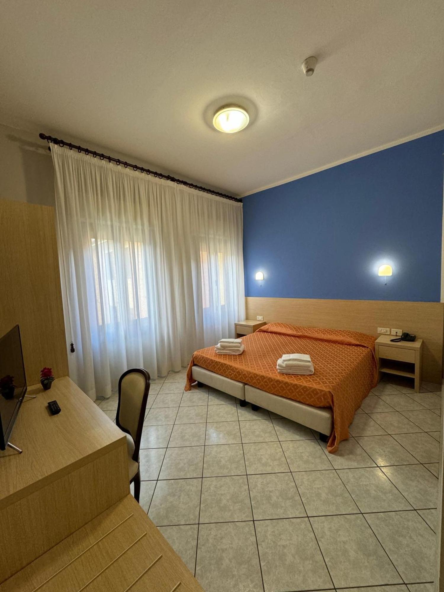 Albergo La Posta Arezzo Badia Al Pino Exterior foto