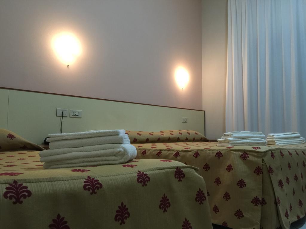 Albergo La Posta Arezzo Badia Al Pino Exterior foto