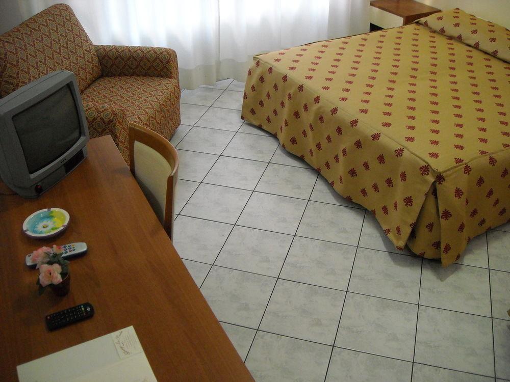 Albergo La Posta Arezzo Badia Al Pino Exterior foto
