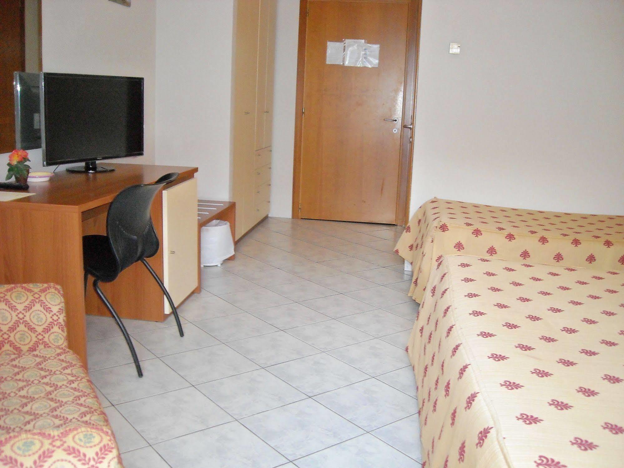 Albergo La Posta Arezzo Badia Al Pino Exterior foto