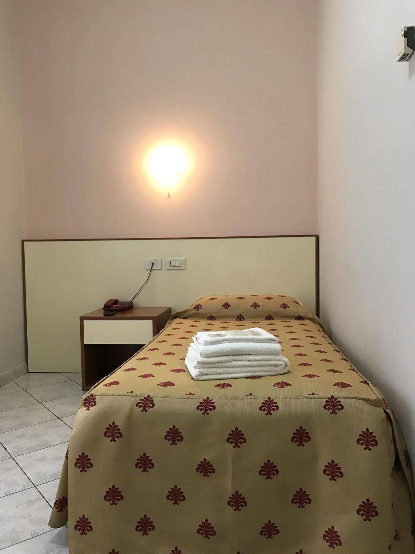 Albergo La Posta Arezzo Badia Al Pino Exterior foto